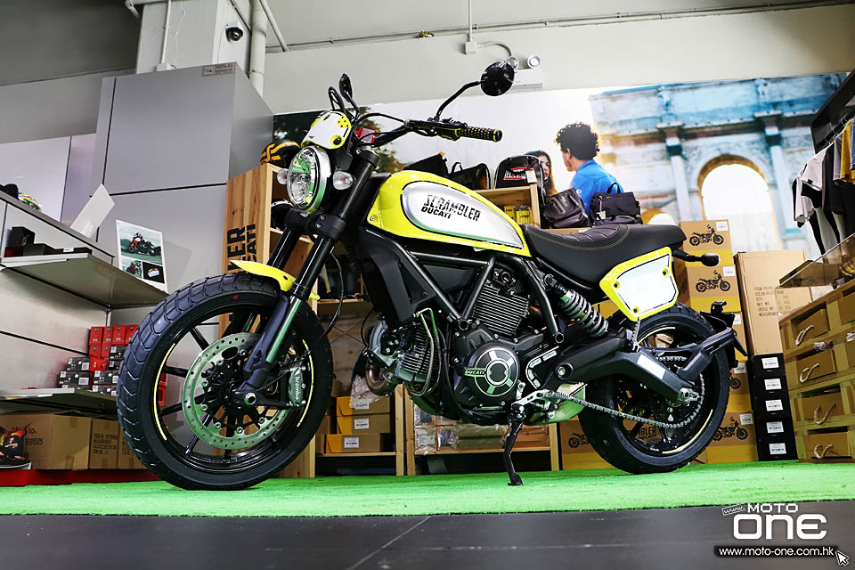 2016 DUCATI SCRAMBLER Flat Track PRO