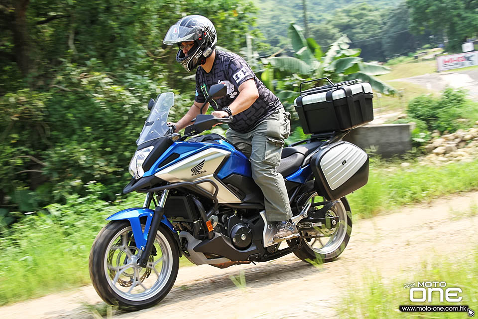 2016 HONDA NC750X