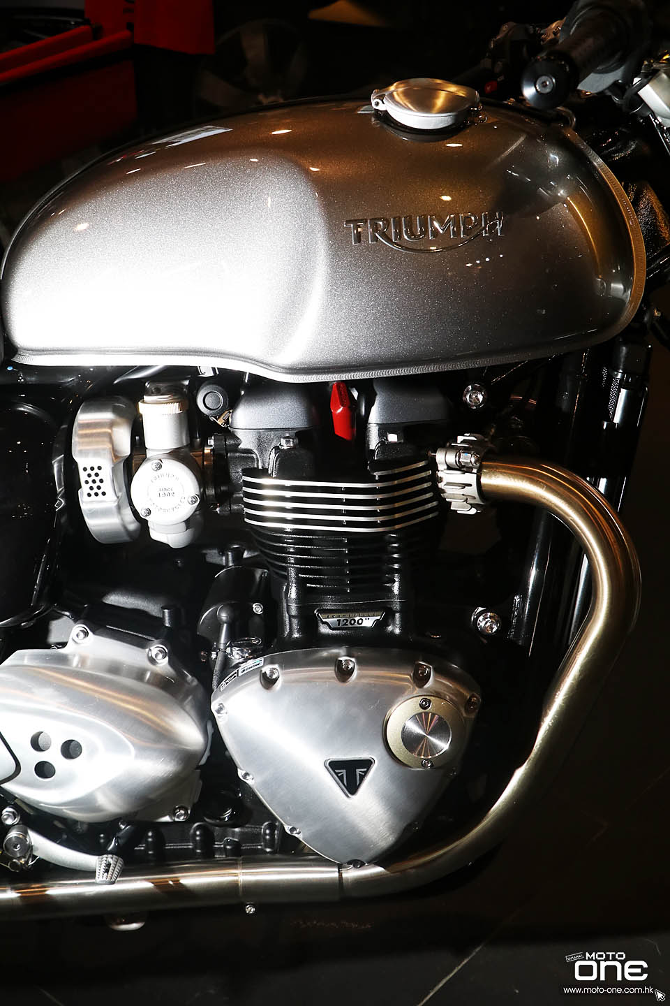 2016 Triumph Thruxton R