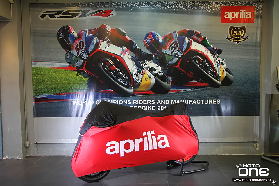 2016 APRILIA RSV4 R-FW Stock2 APX Race