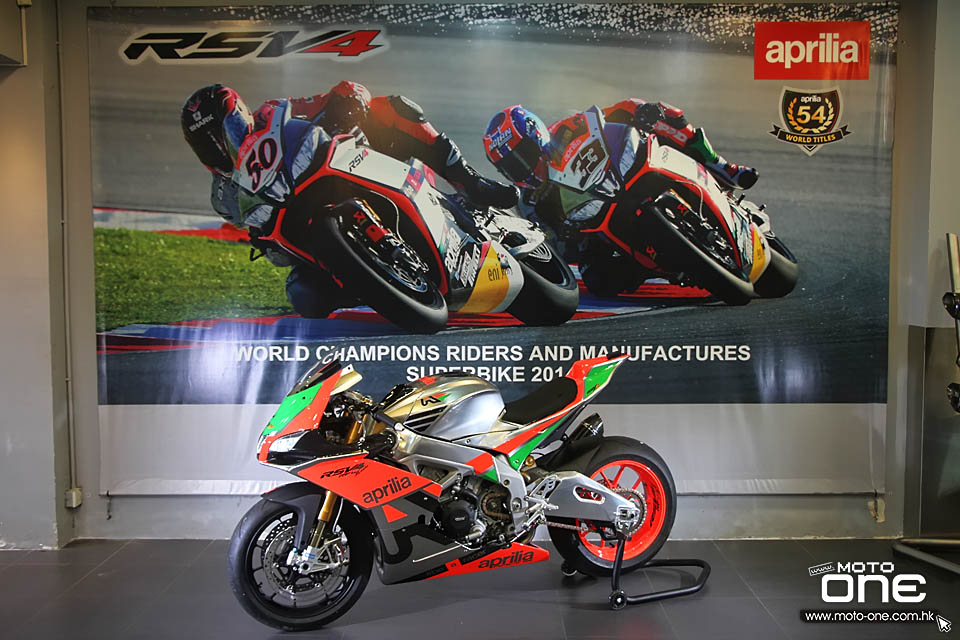 2016 APRILIA RSV4 R-FW Stock2 APX Race