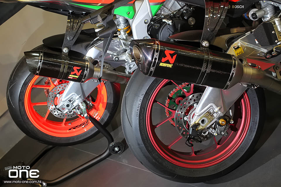 2016 APRILIA RSV4 R-FW Stock2 APX Race