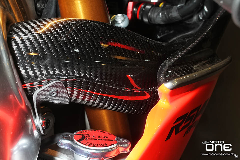 2016 APRILIA RSV4 R-FW Stock2 APX Race