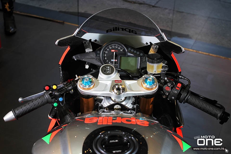 2016 APRILIA RSV4 R-FW Stock2 APX Race