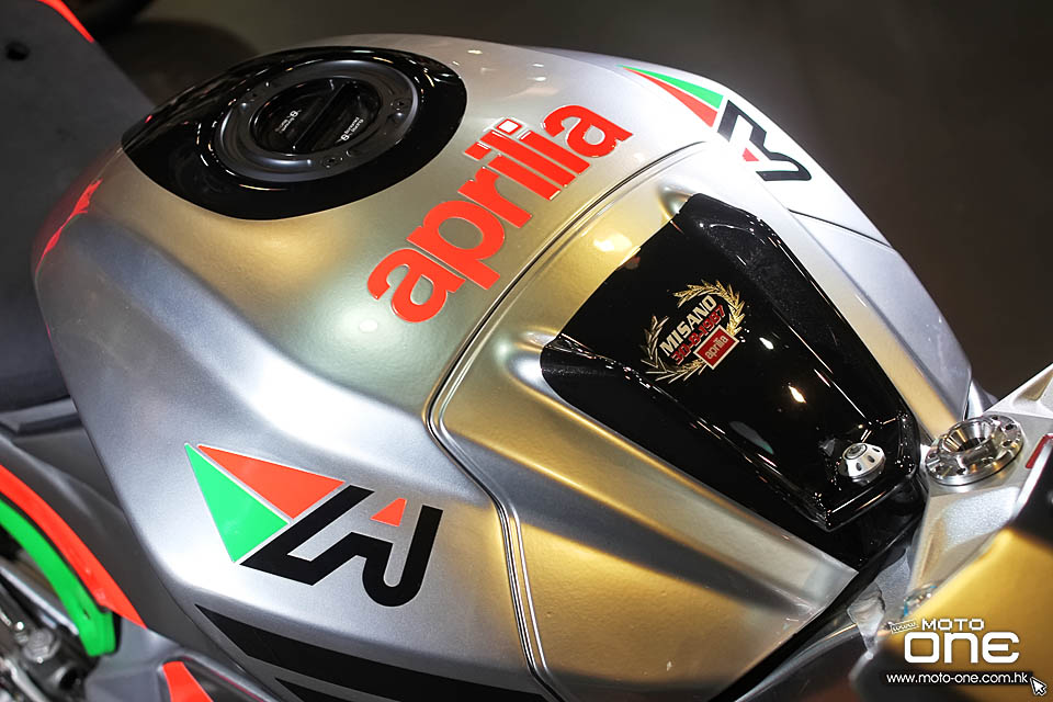 2016 APRILIA RSV4 R-FW Stock2 APX Race