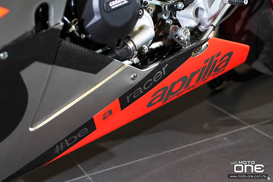 2016 APRILIA RSV4 R-FW Stock2 APX Race
