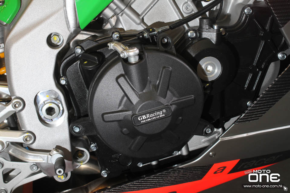 2016 APRILIA RSV4 R-FW Stock2 APX Race