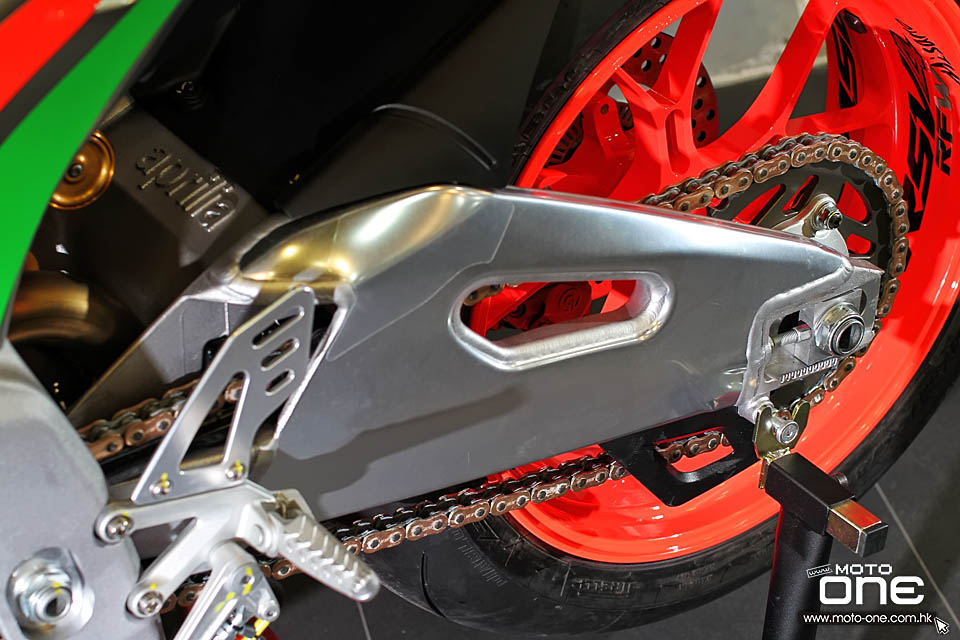 2016 APRILIA RSV4 R-FW Stock2 APX Race