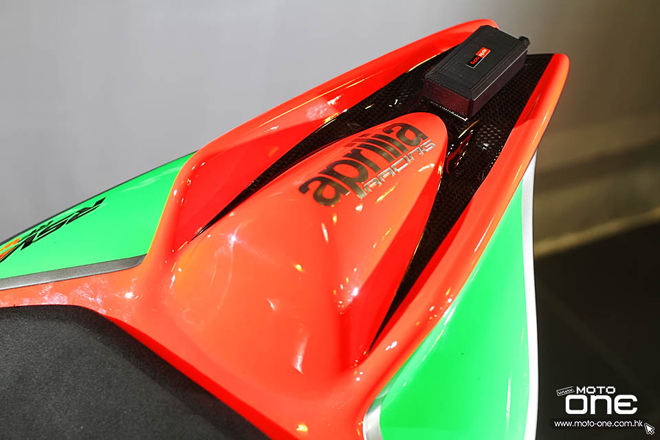 2016 APRILIA RSV4 R-FW Stock2 APX Race
