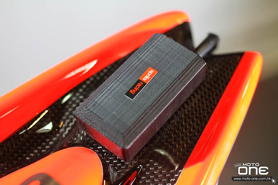 2016 APRILIA RSV4 R-FW Stock2 APX Race