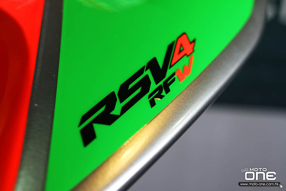 2016 APRILIA RSV4 R-FW Stock2 APX Race