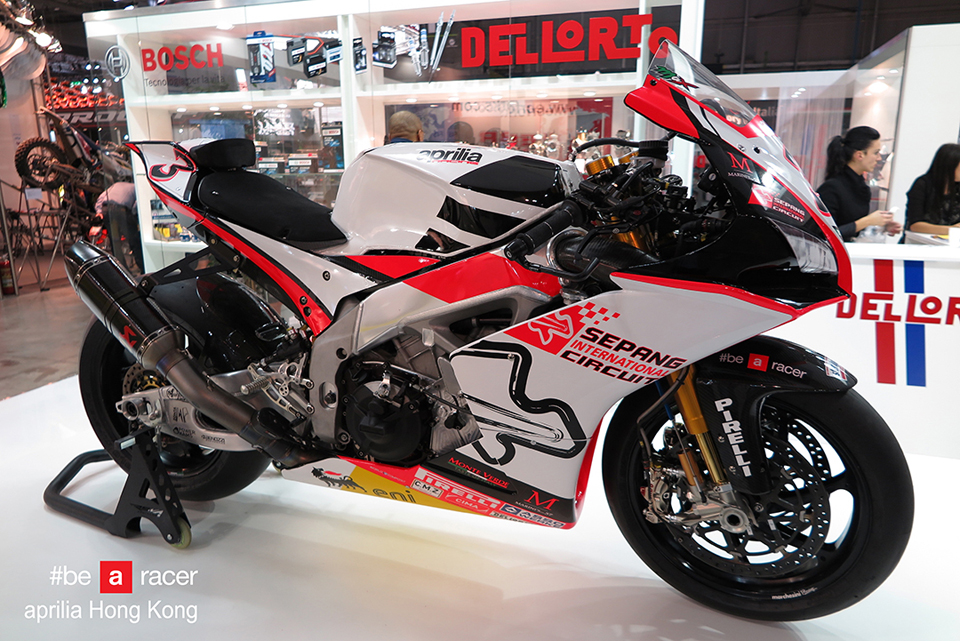 2016 APRILIA RSV4 R-FW Stock2 APX Race