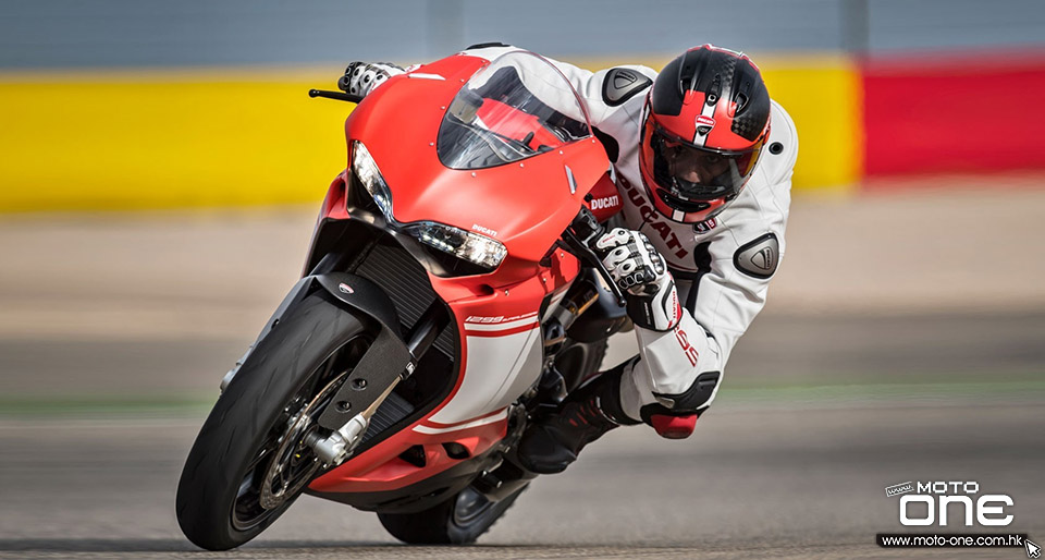 2016_DUCATI 1299 Superleggera