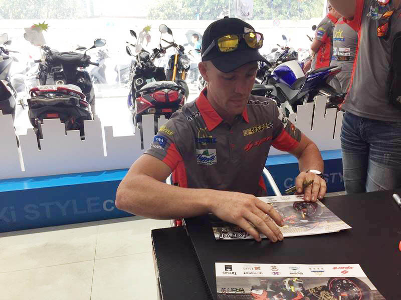 2016 MACAU CF Racing Team 32