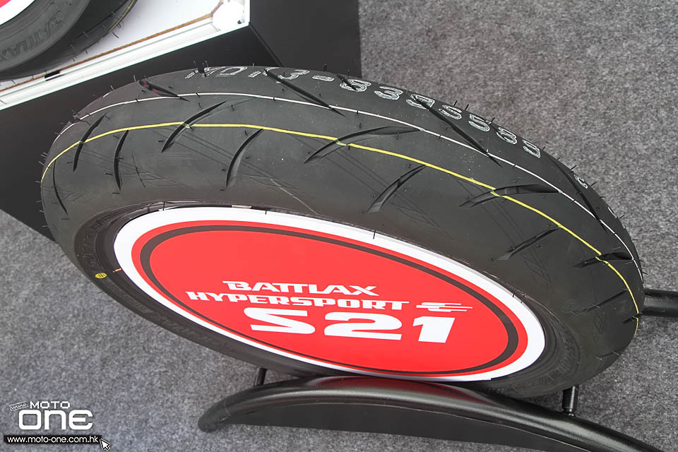 2016 SANWA BRIDGESTONE HJC HK BIKESHOW