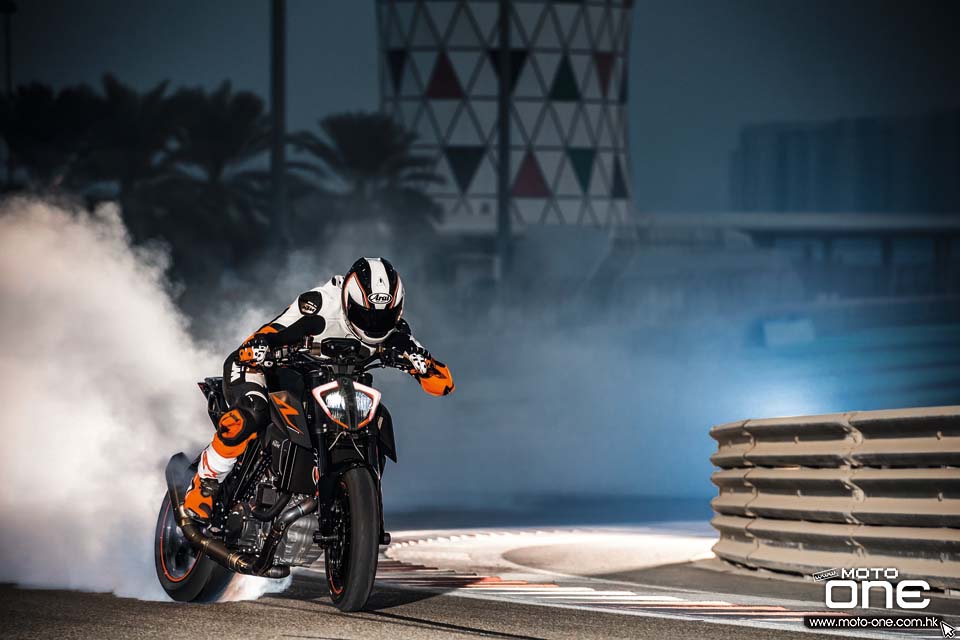 2017 KTM 1290 Super Duke R