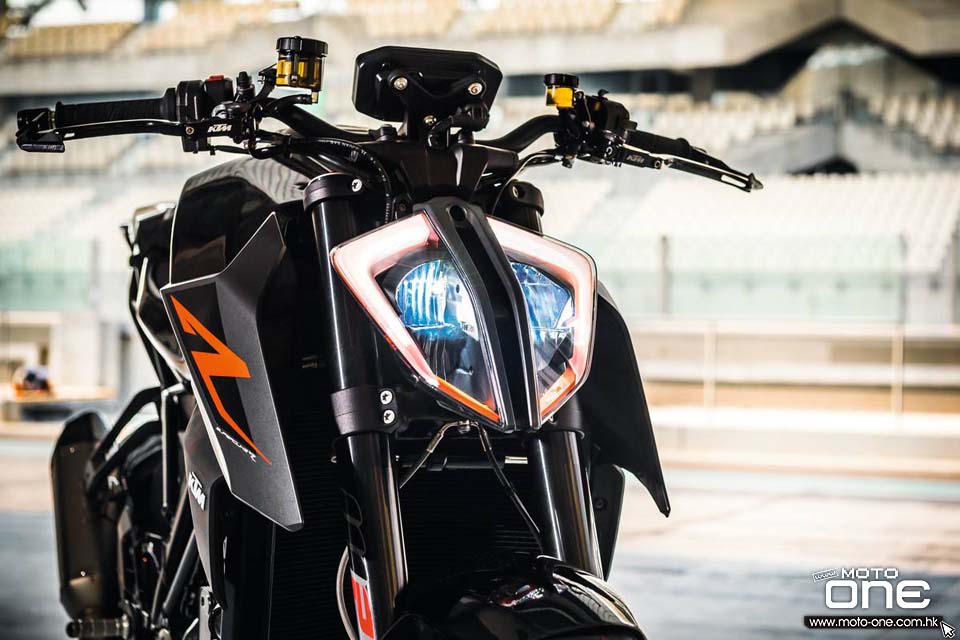 2017 KTM 1290 Super Duke R