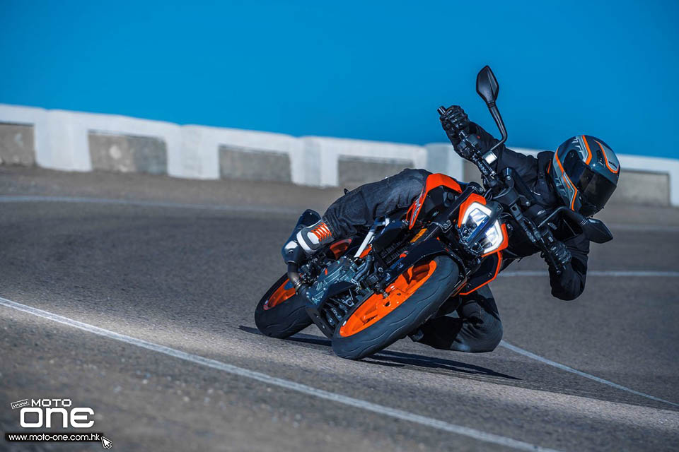 2017 KTM Duke 390