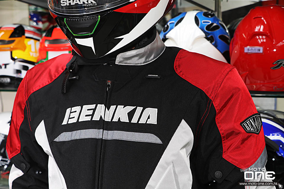 2016 BENKIA SUIT