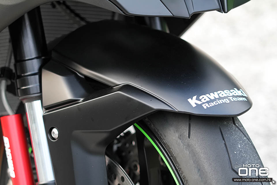 2017 KAWASKAI NINJA ZX-10RR TEST