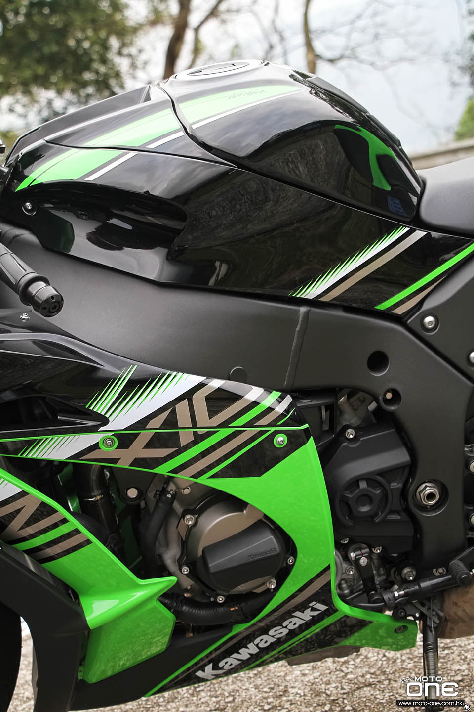 2017 KAWASKAI NINJA ZX-10RR TEST