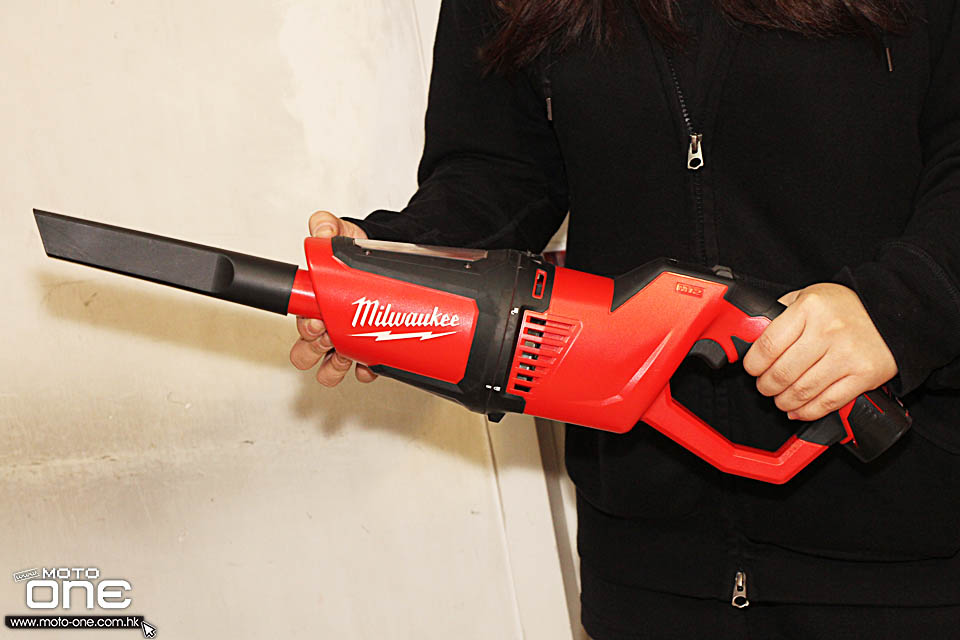 2017 MILWAUKEE M18 Compact Vacuum