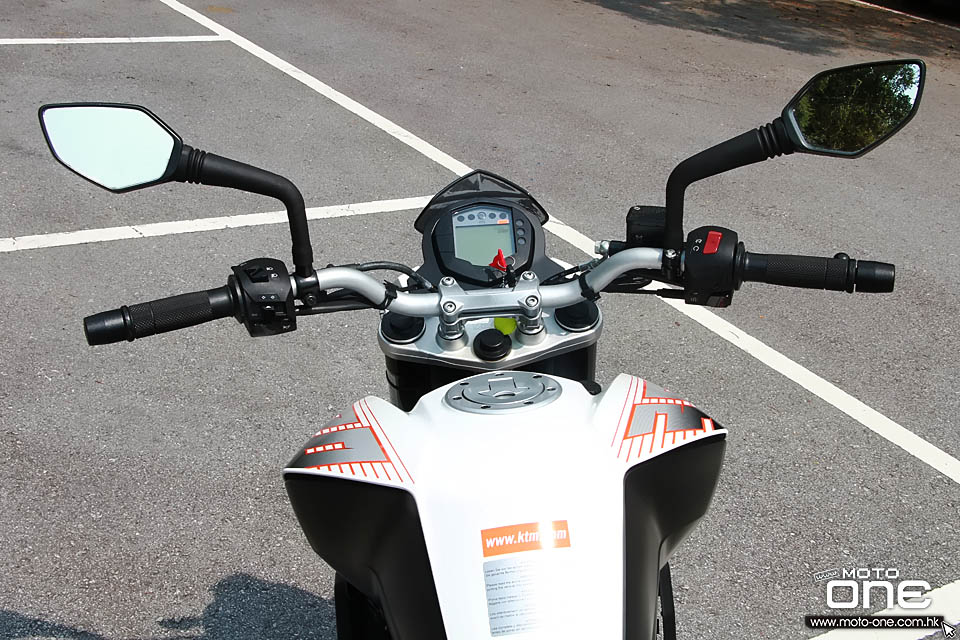 2017 2016 KTM 390 DUKE