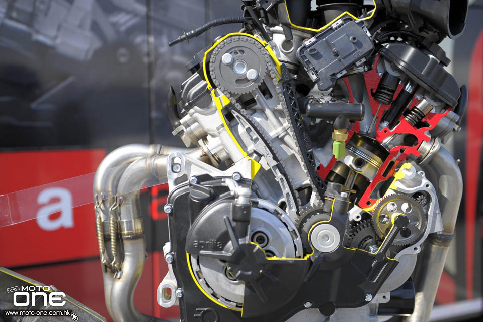 2017 APRILIA RSV4 RF Tuono 1100 Factory