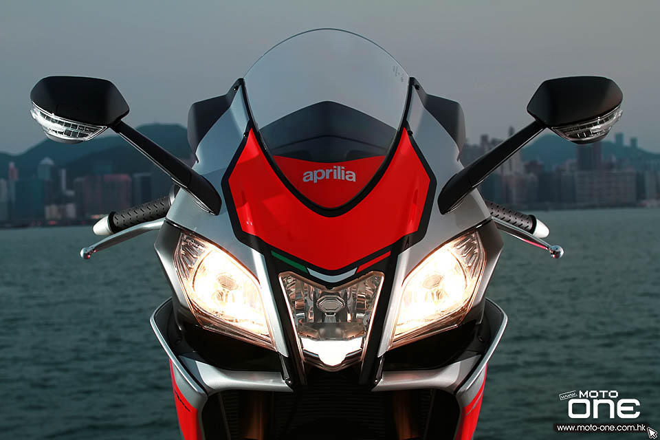 2017 APRILIA RSV4 RF Tuono 1100 Factory