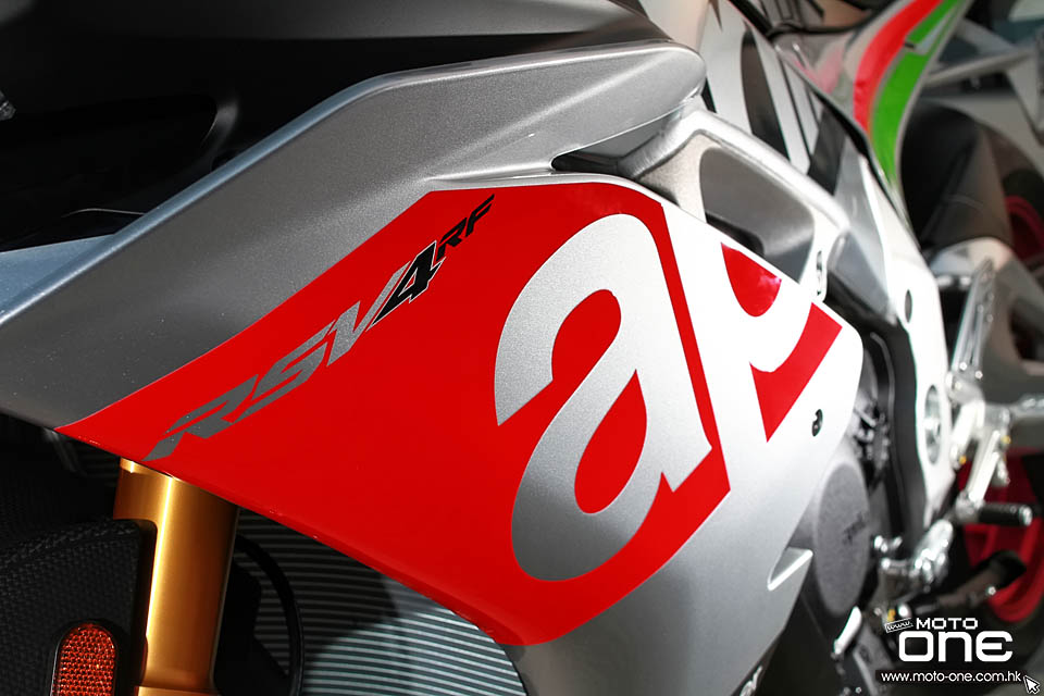 2017 APRILIA RSV4 RF Tuono 1100 Factory