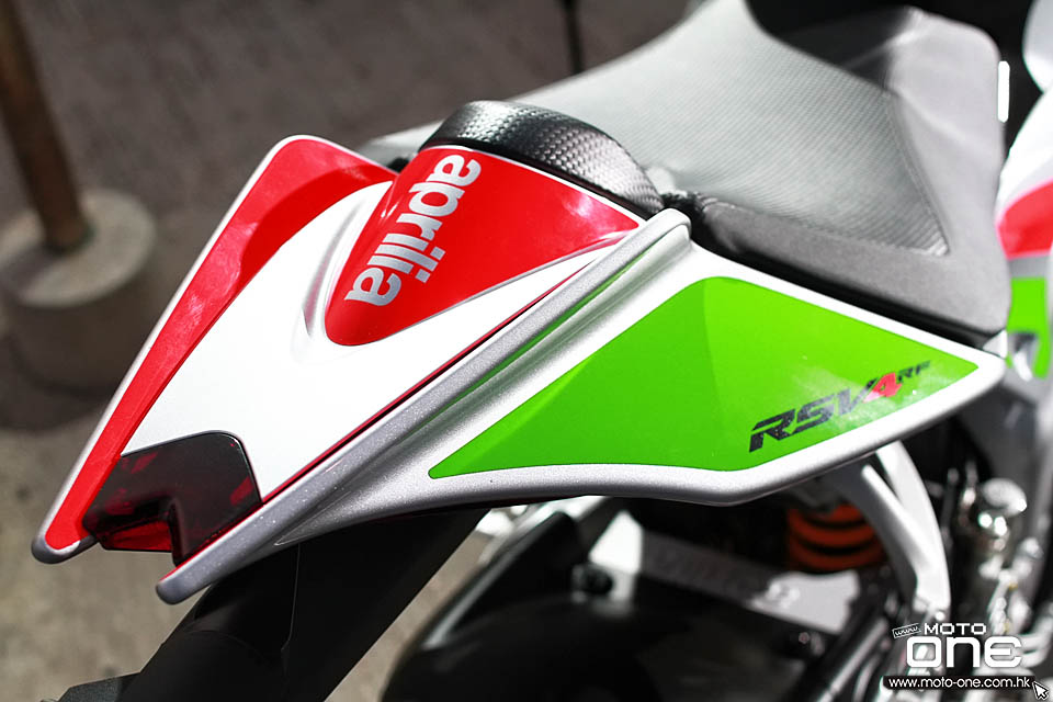 2017 APRILIA RSV4 RF Tuono 1100 Factory