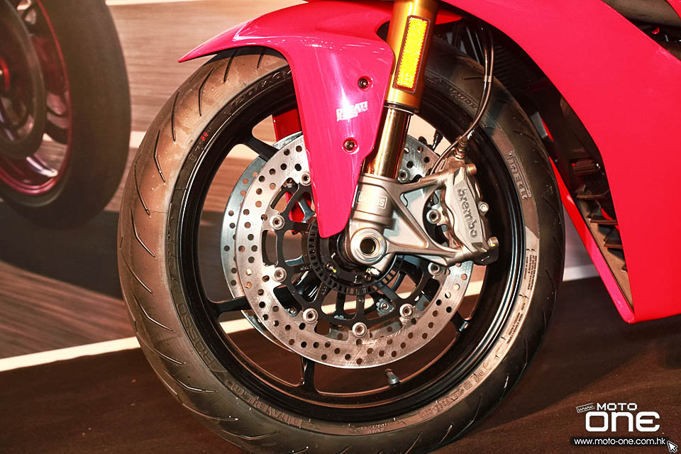 2017 DUCATI SUPERSPORT S