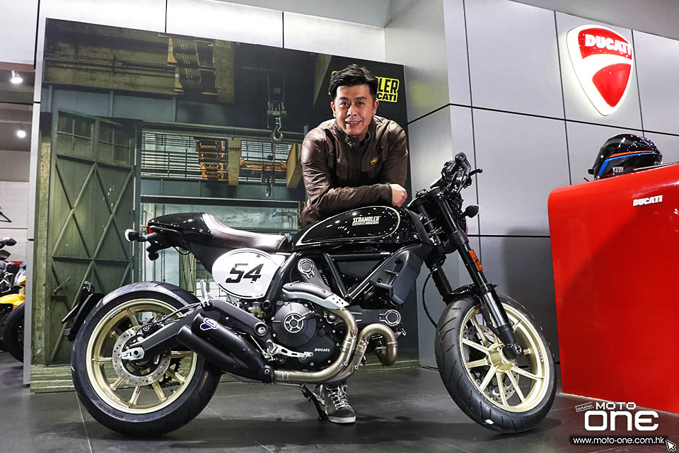 2017 Ducati Scrambler Cafe Racer Simon Kwan