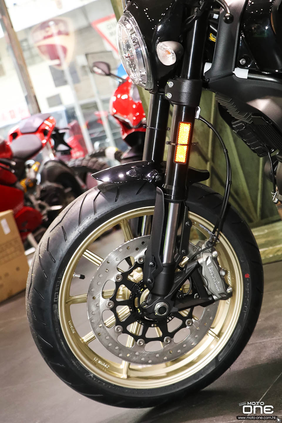 2017 Ducati Scrambler Cafe Racer Simon Kwan