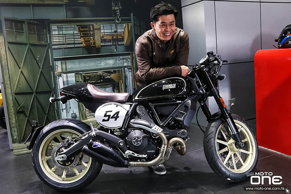 2017 Ducati Scrambler Cafe Racer Simon Kwan