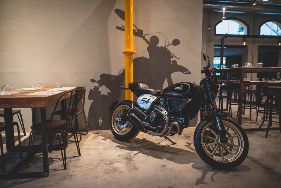 2017 Ducati Scrambler Cafe Racer Simon Kwan