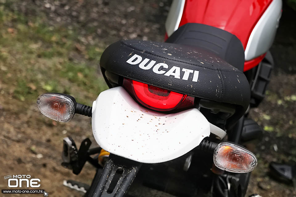 2017 Ducati Scrambler Desert Sled SIMON KWAN