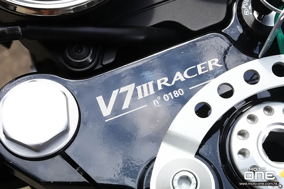 2017 Moto Guzzi V7 III Anniversario Racer
