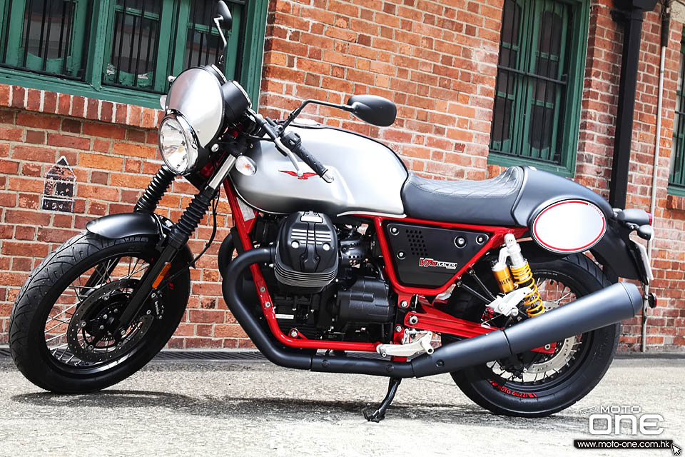 2017 Moto Guzzi V7 III Anniversario Racer