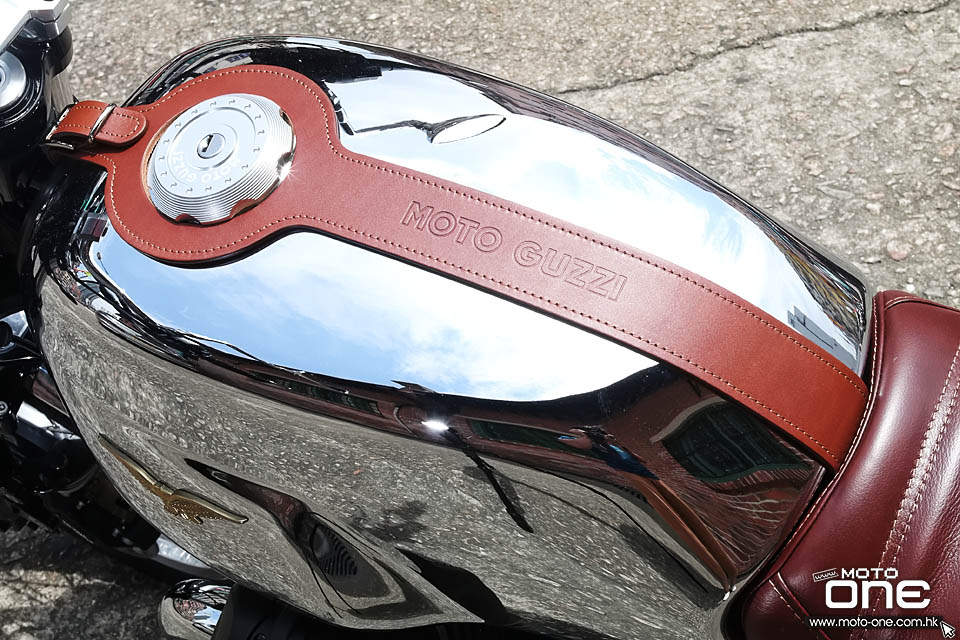 2017 Moto Guzzi V7 III Anniversario Racer