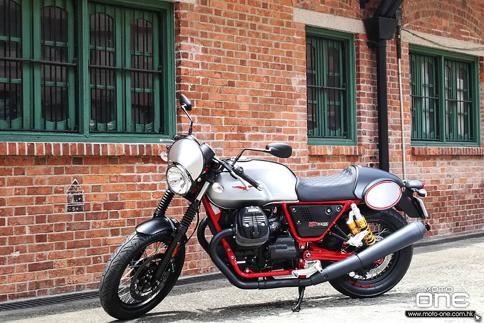 2017 Moto Guzzi V7 III Anniversario Racer