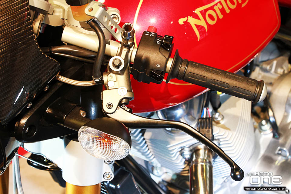 2017 NORTON COMMANDO 961 CAFE RACER x SPORT MK2