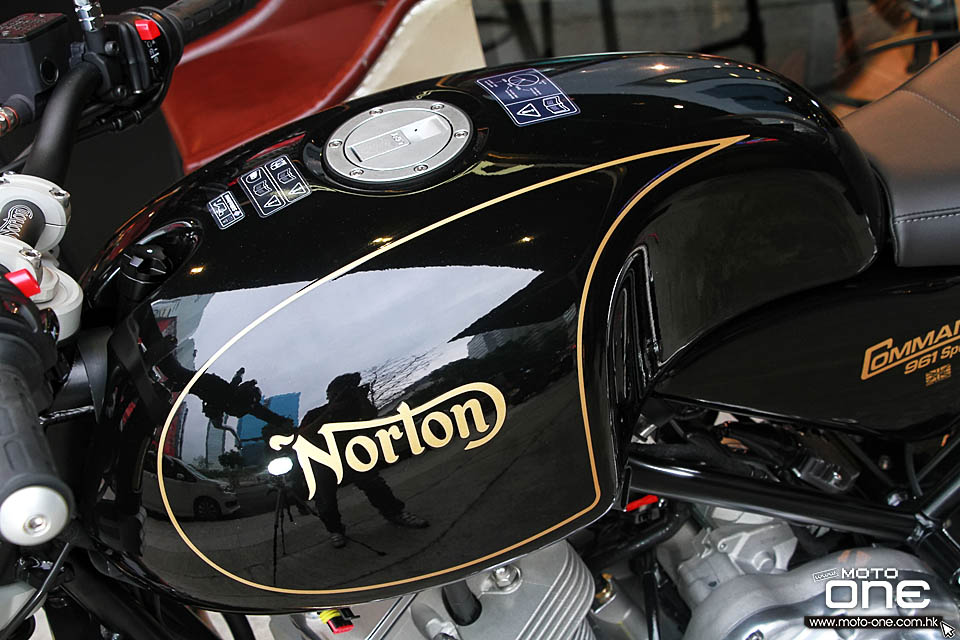 2017 NORTON COMMANDO 961 CAFE RACER x SPORT MK2