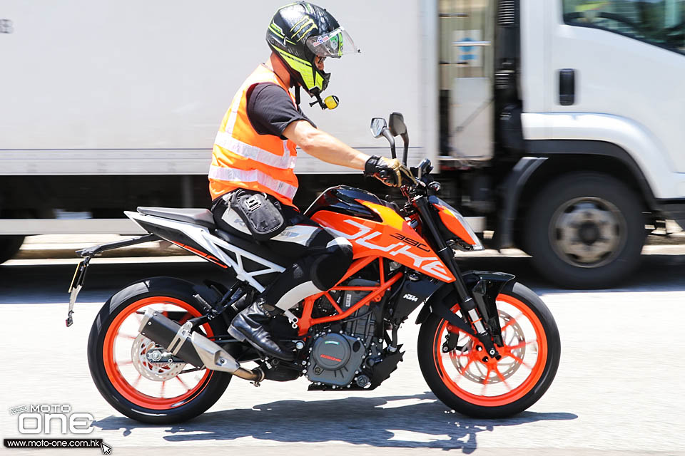 2017 KTM DUKE 390 TEST DAY