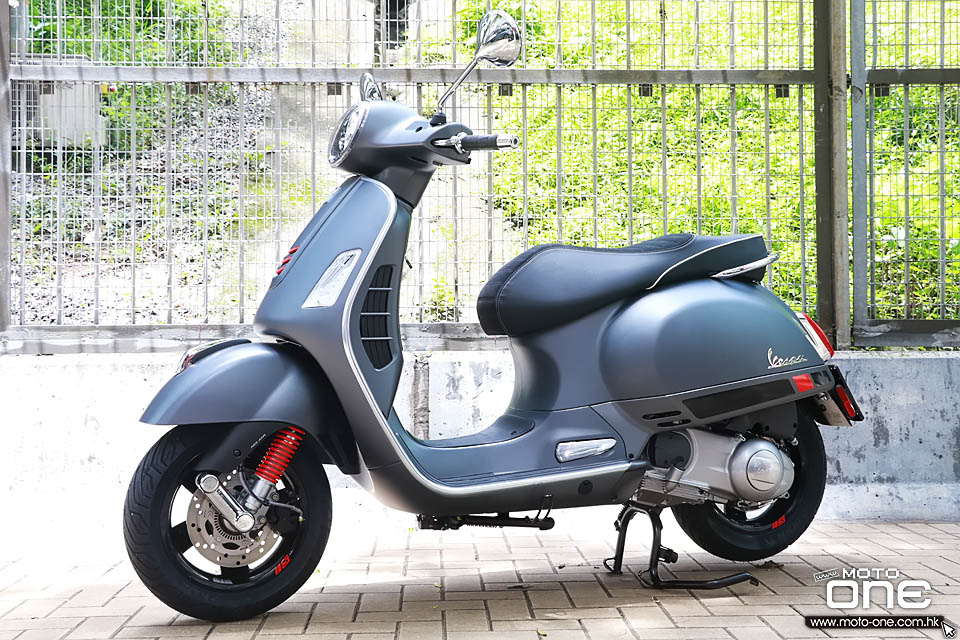 2017 VESPA GTS Super 300