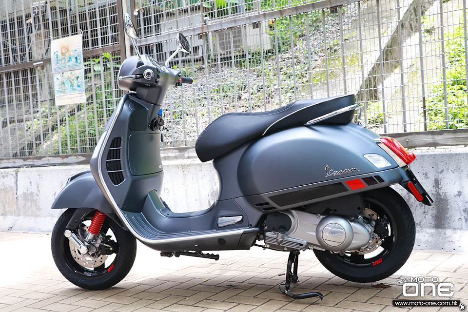 2017 VESPA GTS Super 300