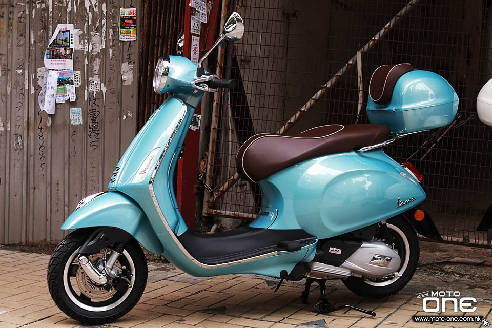 MY16 Vespa Primavera 150