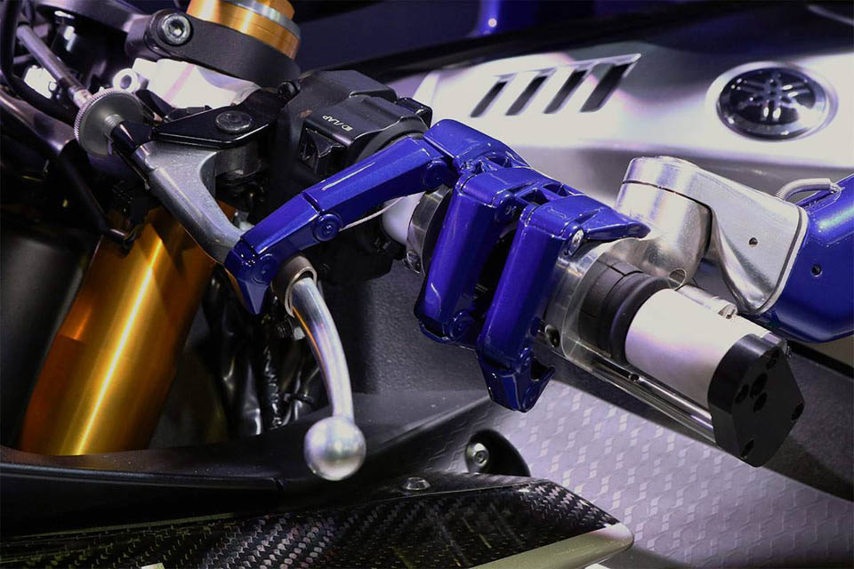 2017 YAMAHA MOTOBOT 2 X YZF R1M