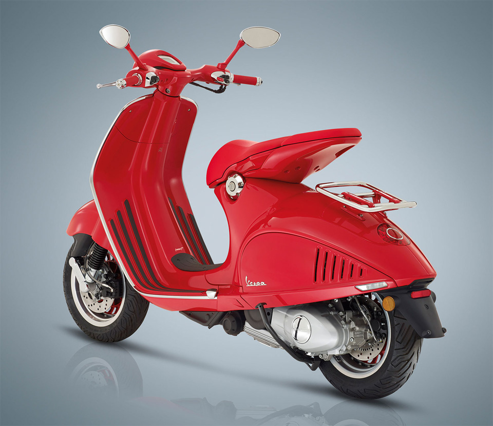 2018 VESPA 946 RED