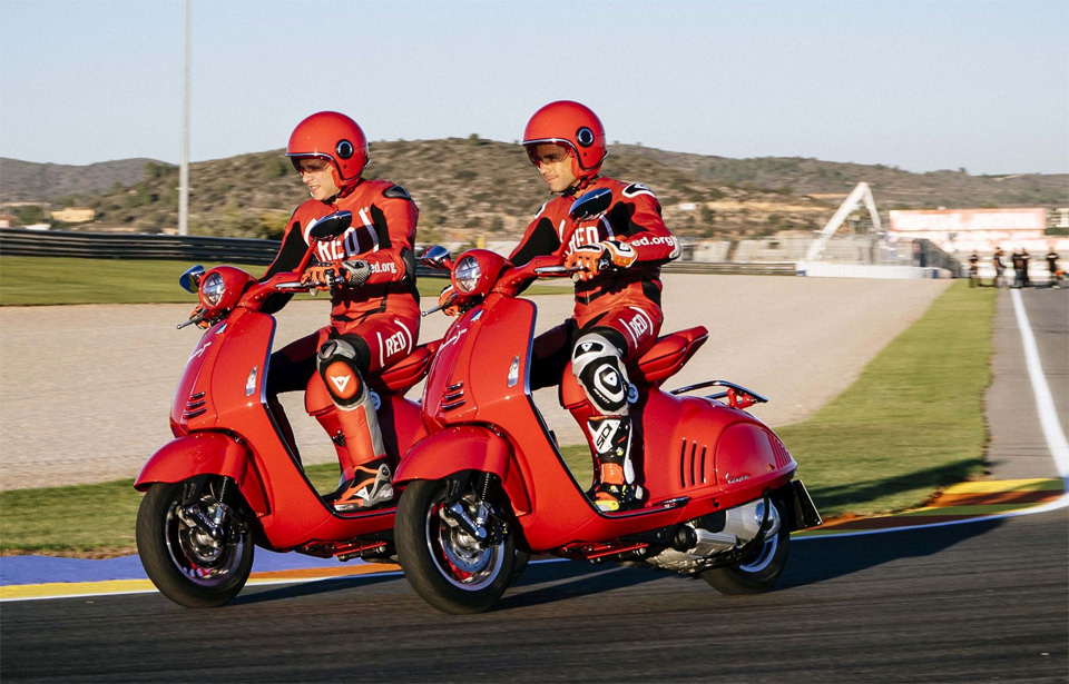 2018 VESPA 946 RED